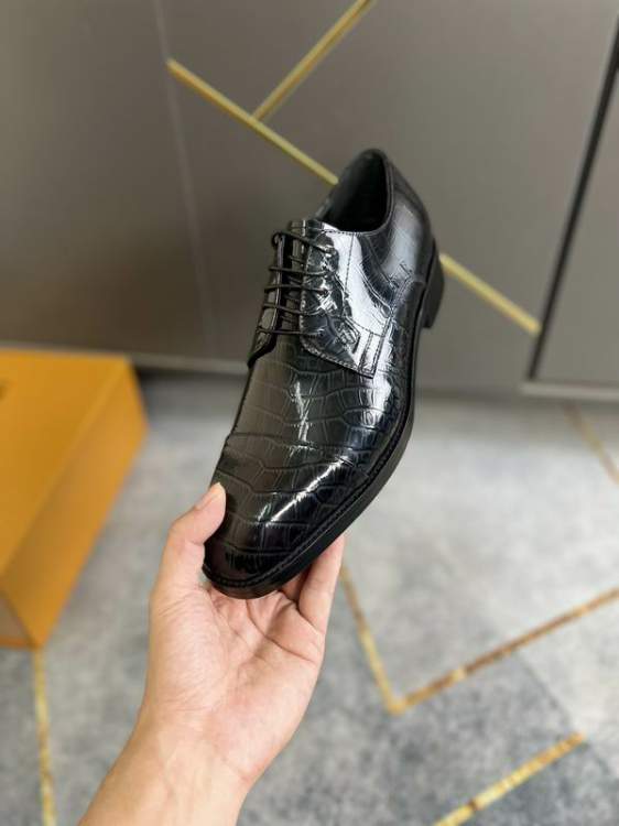 Picture of Louis Vuitton Shoes _SKULVsz38-45mnf010514015